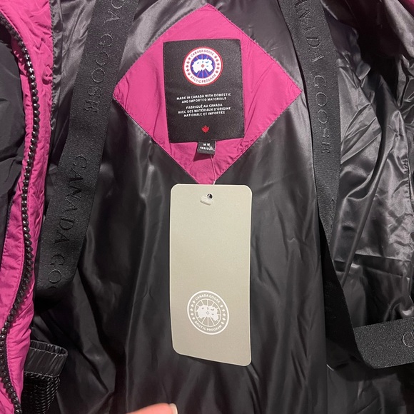 Canada Goose , new with tags - Picture 12 of 13